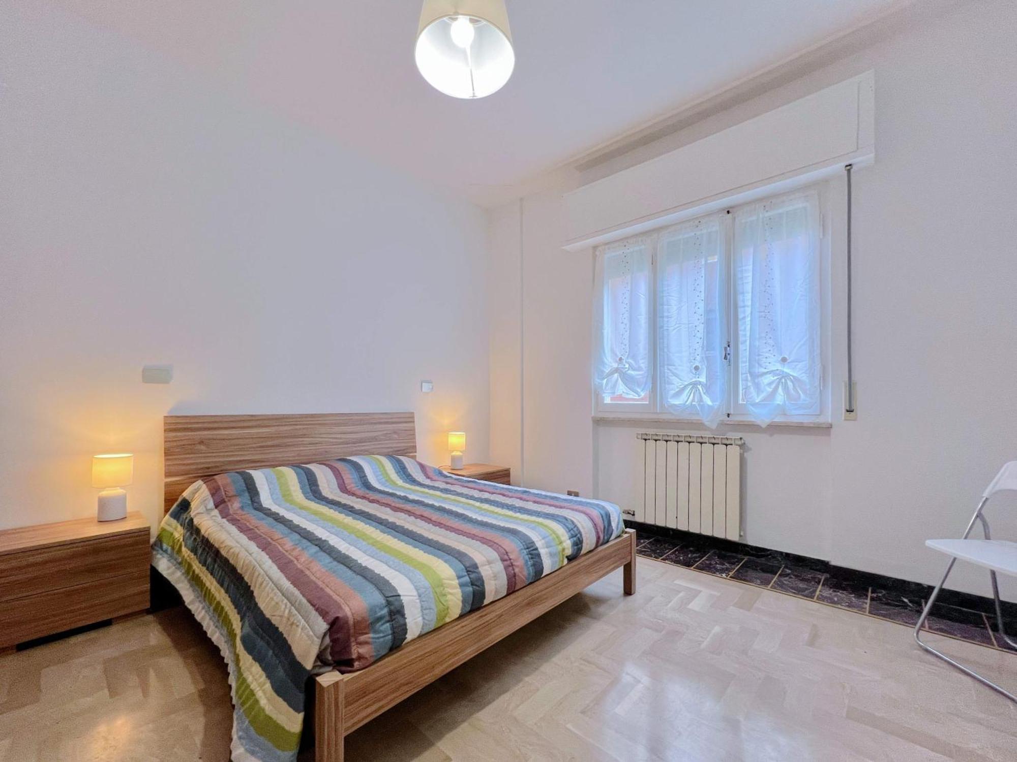 Ampio Appartamento Con Vista วาราซเซ ภายนอก รูปภาพ